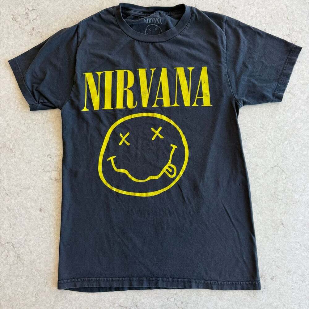 Nirvana Graphic T-Shirt Size XS Black Yellow Smiley Face Band Tee